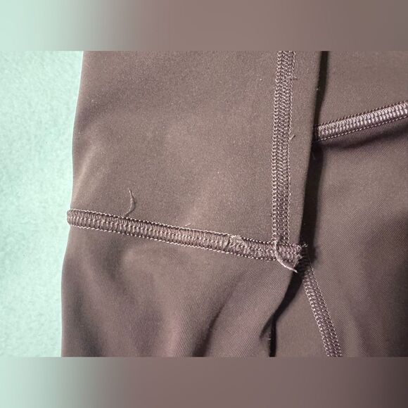 Lululemon Women’s Purple Leggings Size 6 - Picture 6 of 8